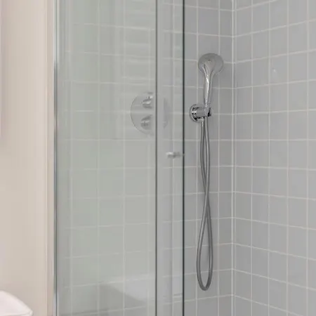 Tac - Bayline Luxury